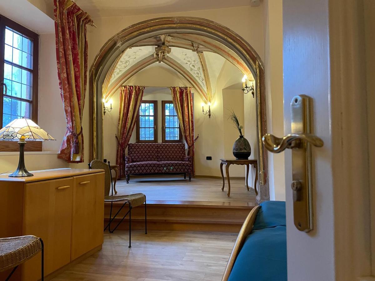 Hotel Schloss Zell Exterior photo